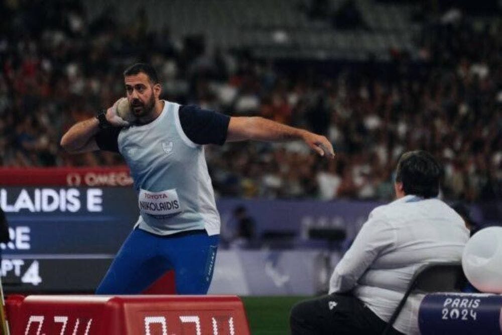 Στράτος Νικολαΐδης: Από το Λονδίνο στο Παρίσι και το βλέμμα στο Λος Άντζελες runbeat.gr